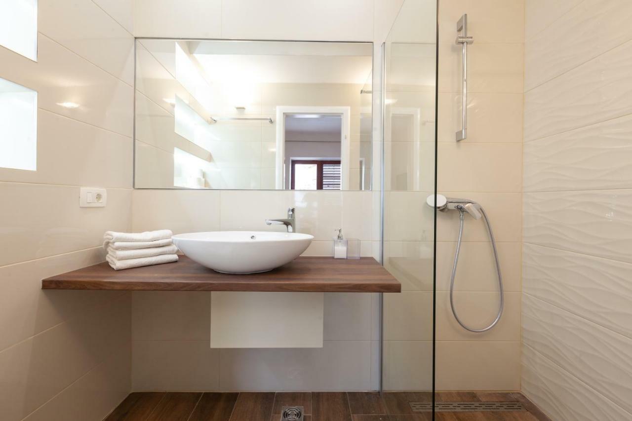 Apartmani Tina Подгора Экстерьер фото